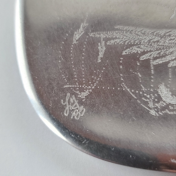 Elizabeth Gardenhire Corn Husk Hand-Etched Plate - Picture 4 of 11